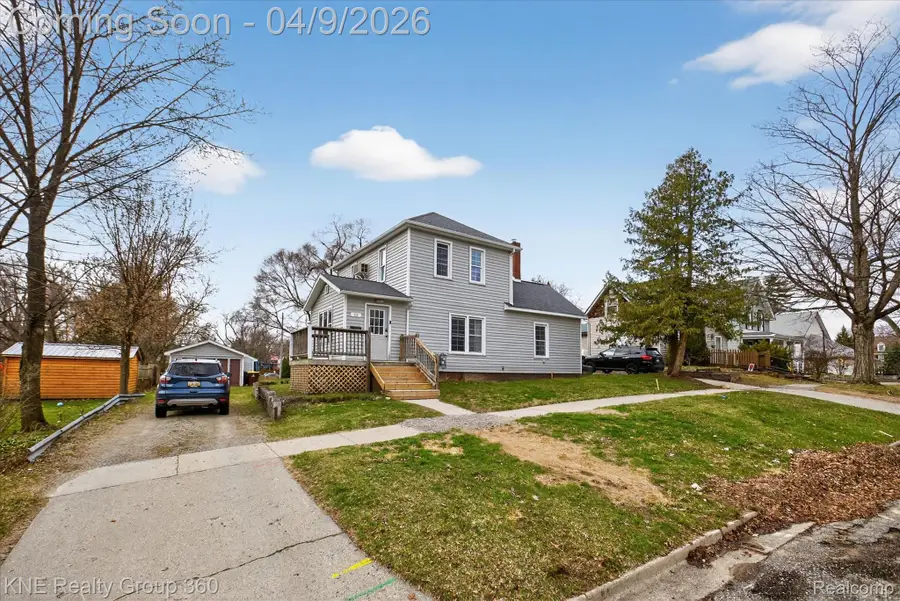 217 Maple Avenue, Alma, MI 48801 - #2
