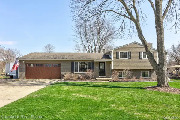 5936 Wellington Drive, Clarkston, MI 48346