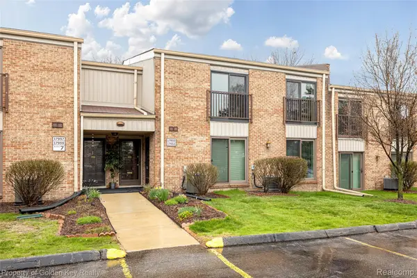 17953 University Park Drive, Livonia, MI 48152