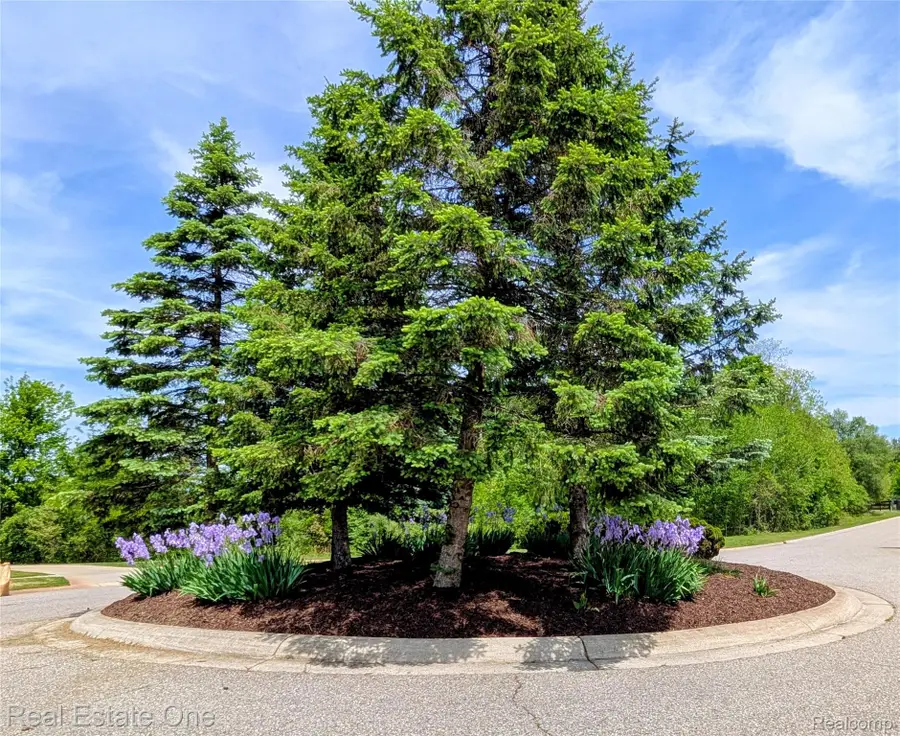 508 Woodstone Court, White Lake, MI 48386 - #2