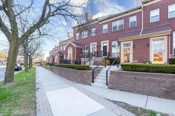 2851 Biddle Avenue, Wyandotte, MI 48192