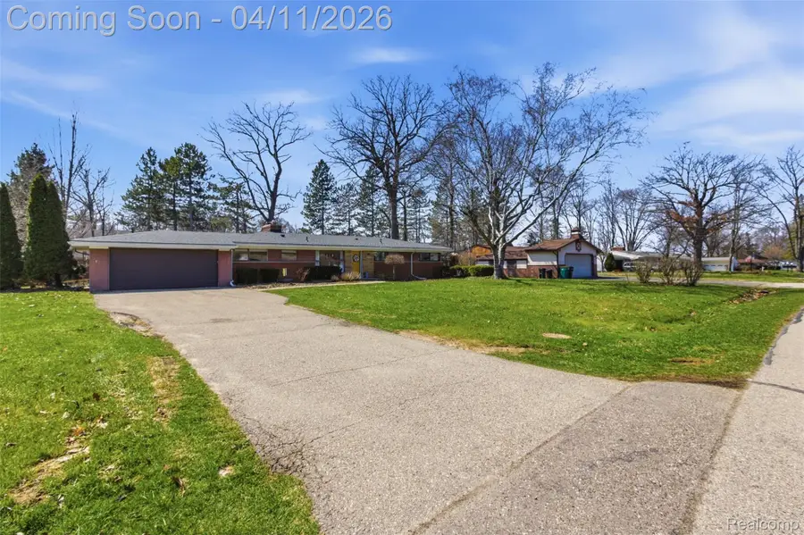 29601 Gilchrest Street, Farmington, MI 48334 - #3