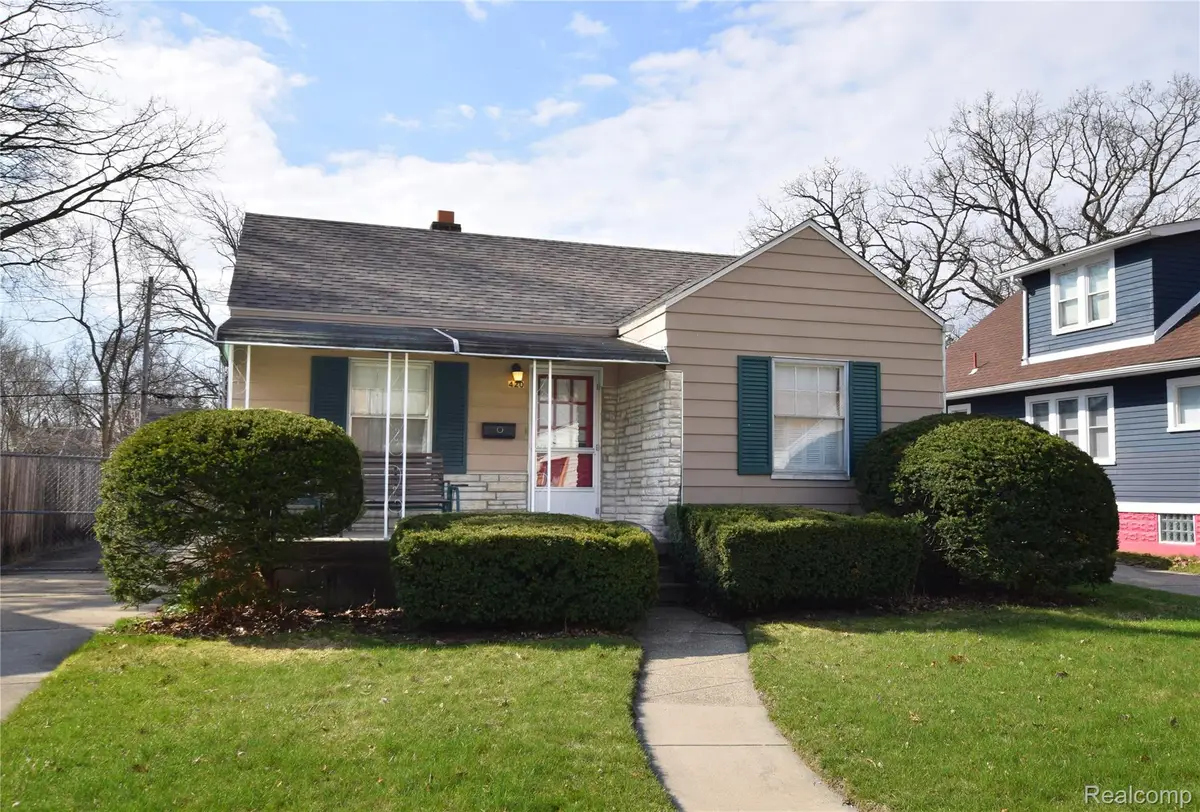 420 Burroughs Avenue, Flint, MI 48507 - #1