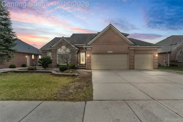 21266 Summerfield Drive, Macomb, MI 48044
