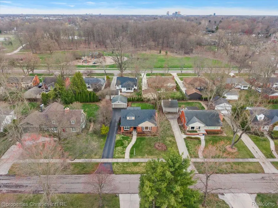 18851 Devonshire Street, Franklin, MI 48025 - #2