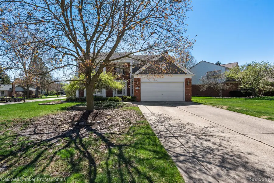 45075 Courtview Trail, Novi, MI 48375 - #3