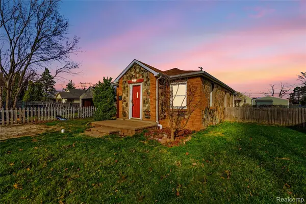 33524 Duncan, Fraser, MI 48026