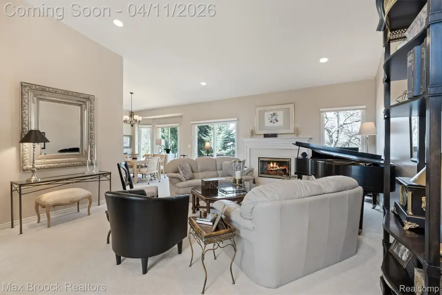 5010 Lake Vista Drive, West Bloomfield, MI 48323 - #3