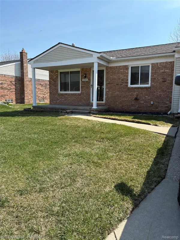 16444 Terrace Court, Roseville, MI 48066