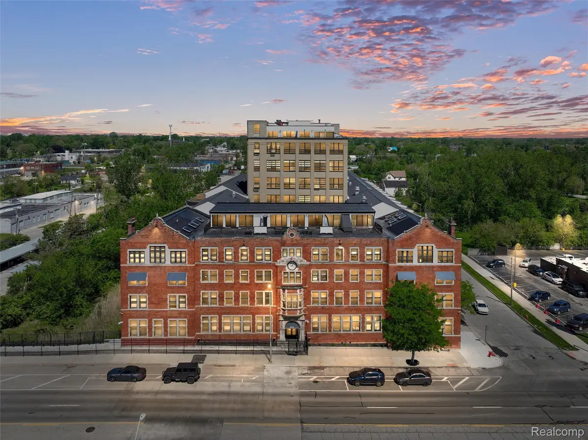 6533 E Jefferson #312, Detroit, MI 48207 - #1