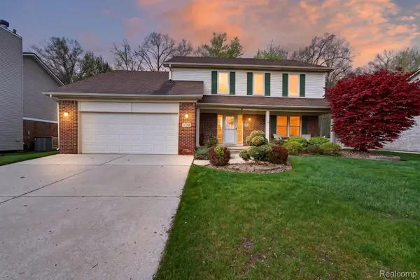 21746 Hildebrandt Drive, FlatRock, MI 48134