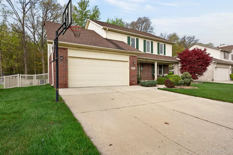 21746 Hildebrandt Drive, Brownstown, MI 48134 - #3
