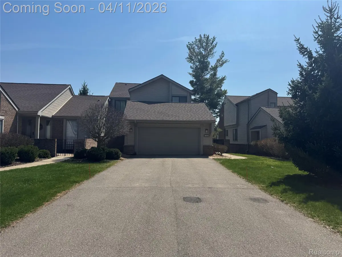 29118 E Chanticleer Drive, Southfield, MI 48034 - #1