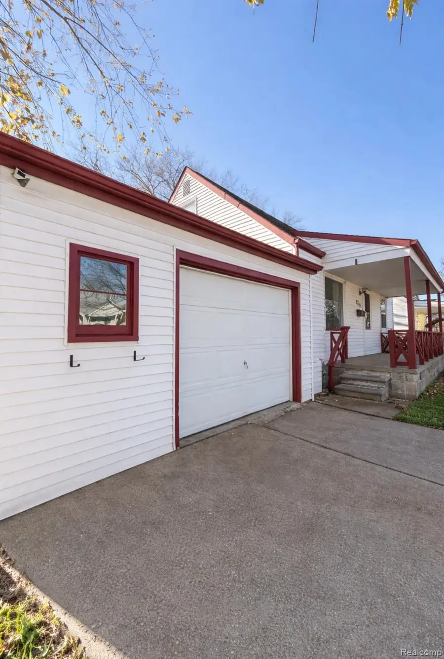 2315 Hartwick Highway, Lincoln Park, MI 48146 - #2