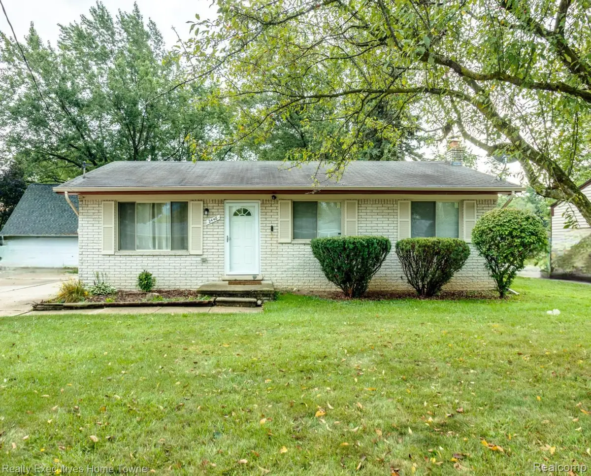 2448 Oakcrest Road, Sterling Heights, MI 48310 - #1
