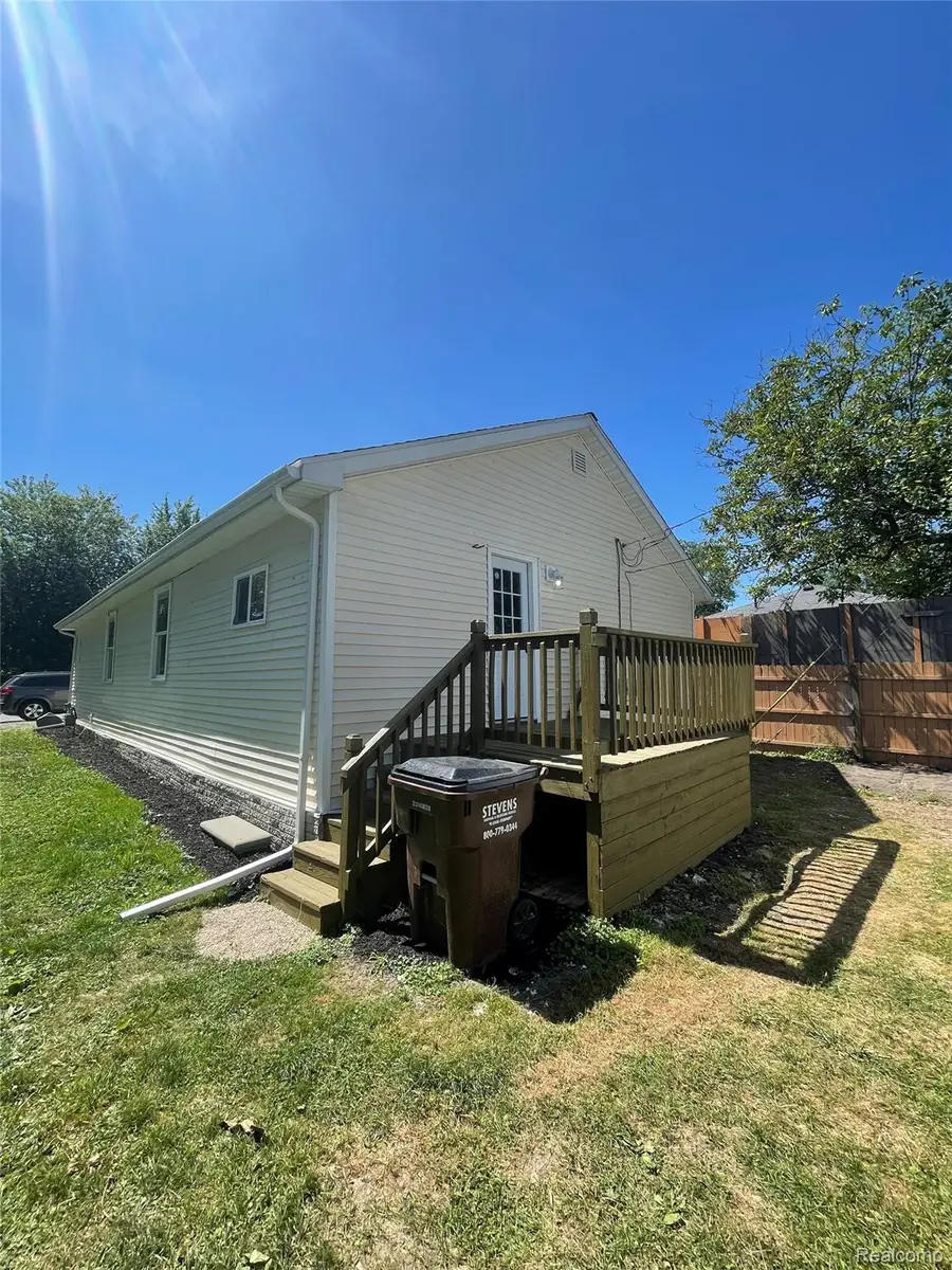 5685 Venice Road, Newport, MI 48166 - #3