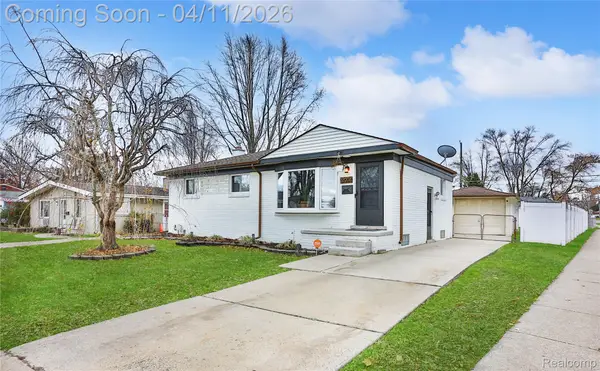 22904 Detour Street, StClairShores, MI 48082