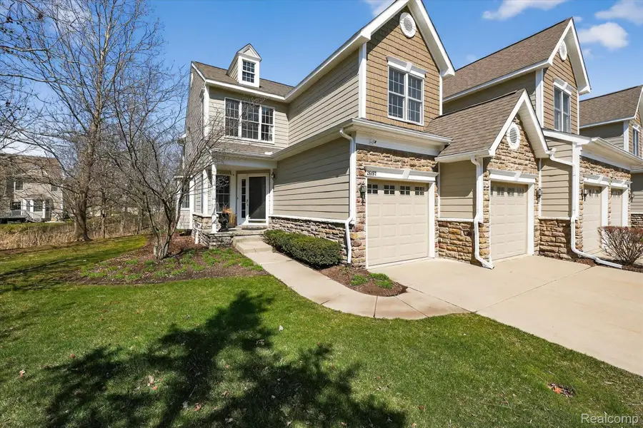 26197 Fieldstone Drive, Novi, MI 48374 - #2