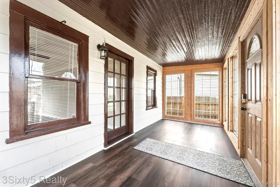 2232 9th Street, Wyandotte, MI 48192 - #3