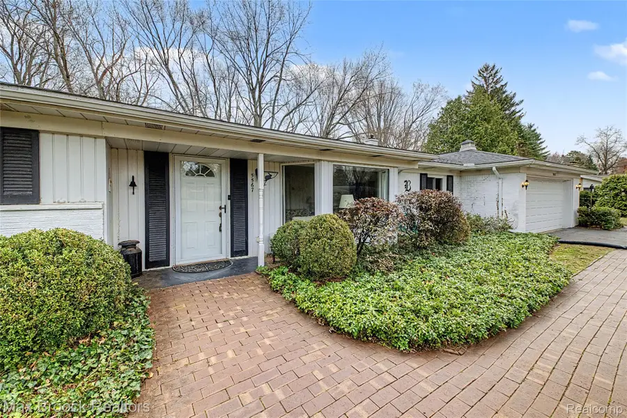 5567 Westwood Lane, Bloomfield, MI 48301 - #2