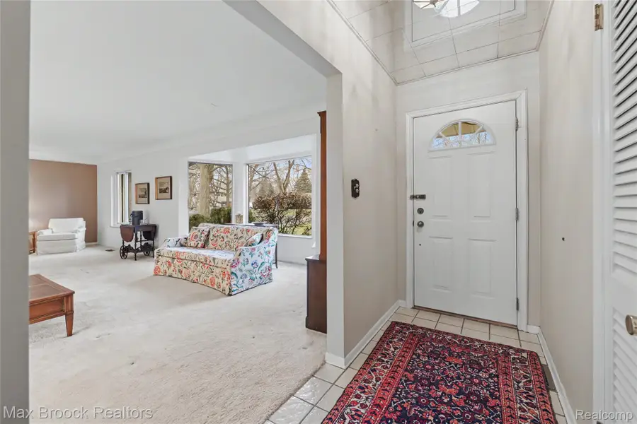 5567 Westwood Lane, Bloomfield, MI 48301 - #3