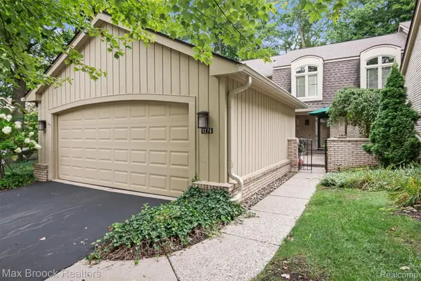 1276 Greenglen Court, BloomfieldHills, MI 48304