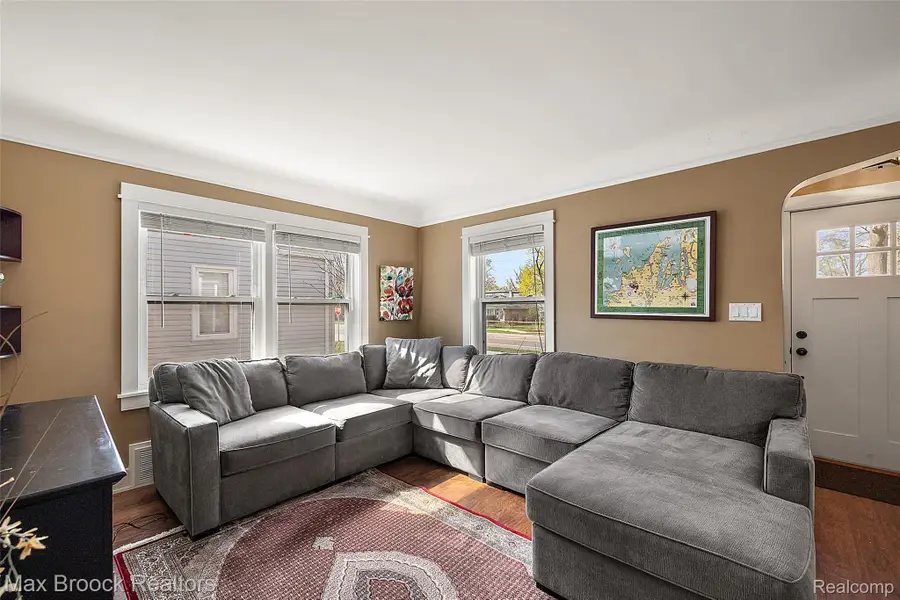 1406 E Lincoln Avenue, Royal Oak, MI 48067 - #2