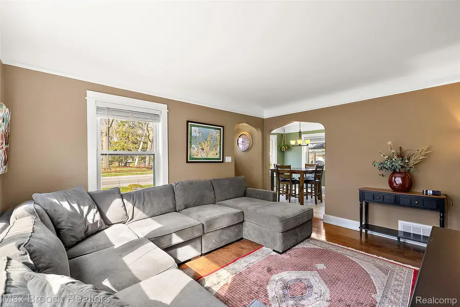 1406 E Lincoln Avenue, Royal Oak, MI 48067 - #3