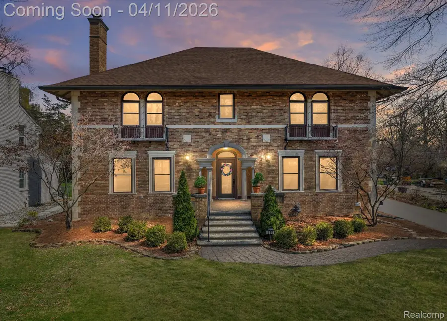 630 Lakepointe Street, Grosse Pointe, MI 48230 - #3