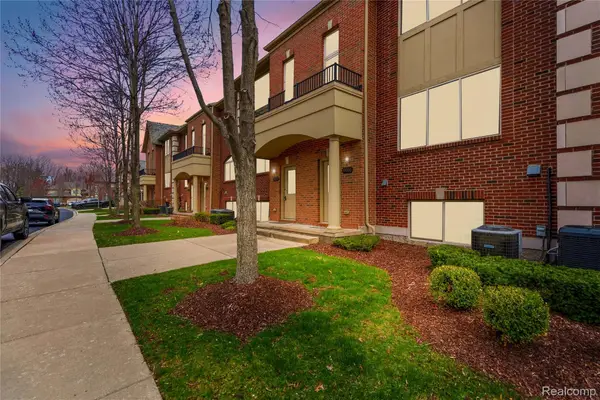 53106 Celtic Drive, Utica, MI 48315