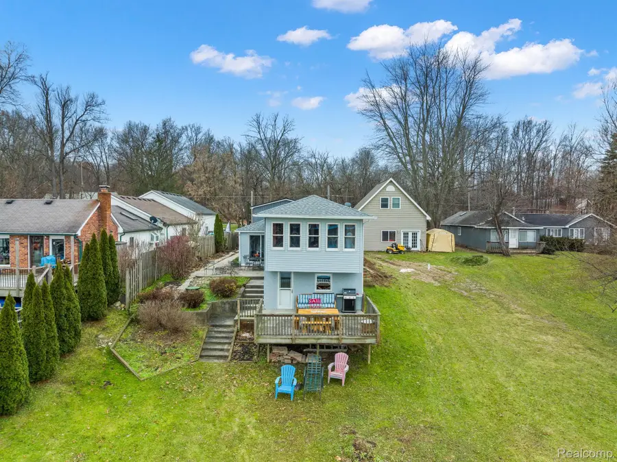 3529 Lakeview Drive, Ortonville, MI 48462 - #2