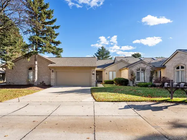 43043 W Kirkwood Drive, ClintonTownship, MI 48038