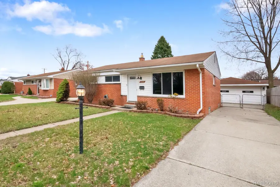 6842 Bison Street, Westland, MI 48185 - #2