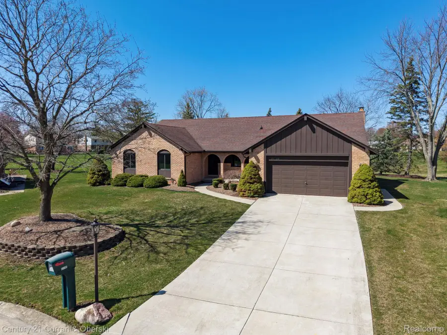41100 White Haven Court, Northville, MI 48168 - #3