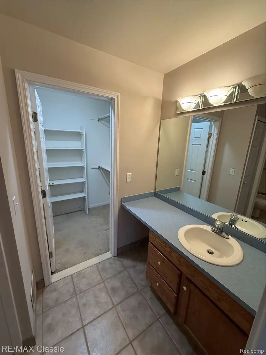 61016 Evergreen Court, South Lyon, MI 48178 - #3
