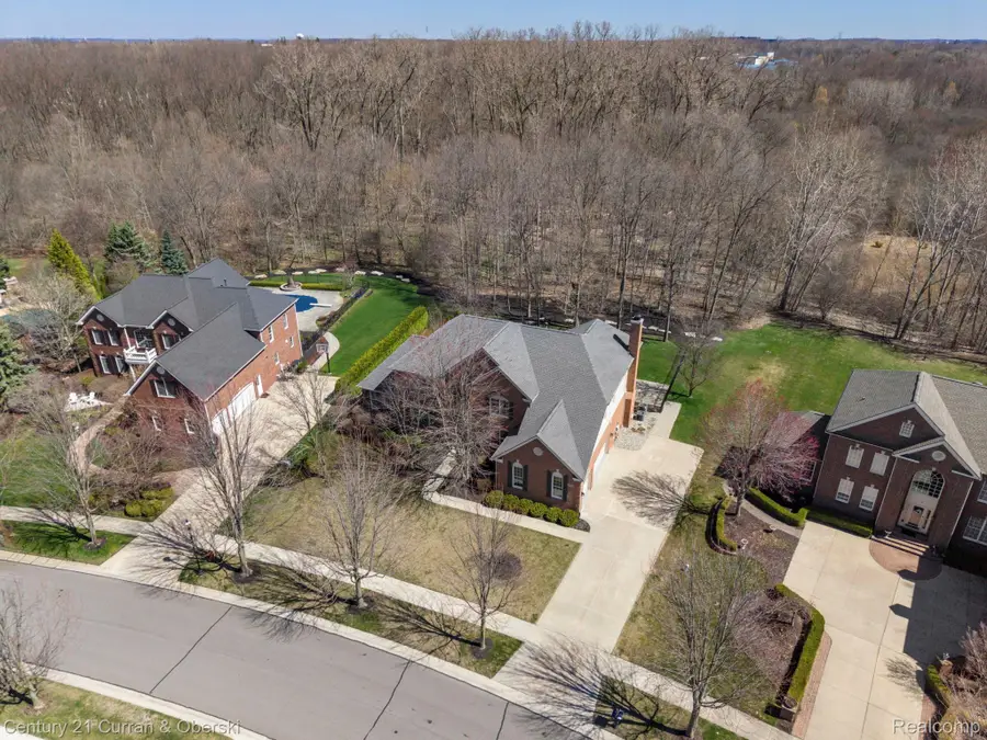 25686 Shoreline Drive, Novi, MI 48374 - #3