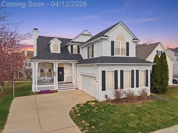 1226 Portsmouth Drive, Howell, MI 48843