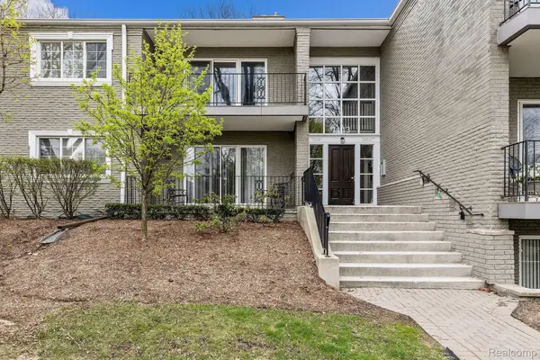 1113 N Old Woodward Avenue #37, Birmingham, MI 48009