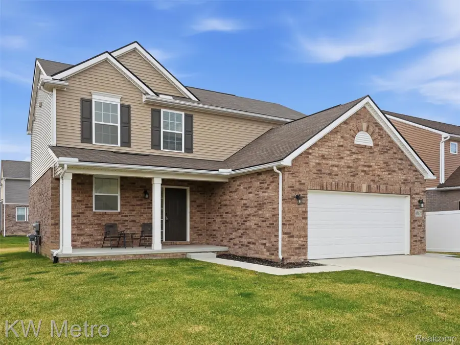 48672 Ivory Orchard Drive, Macomb, MI 48042 - #2