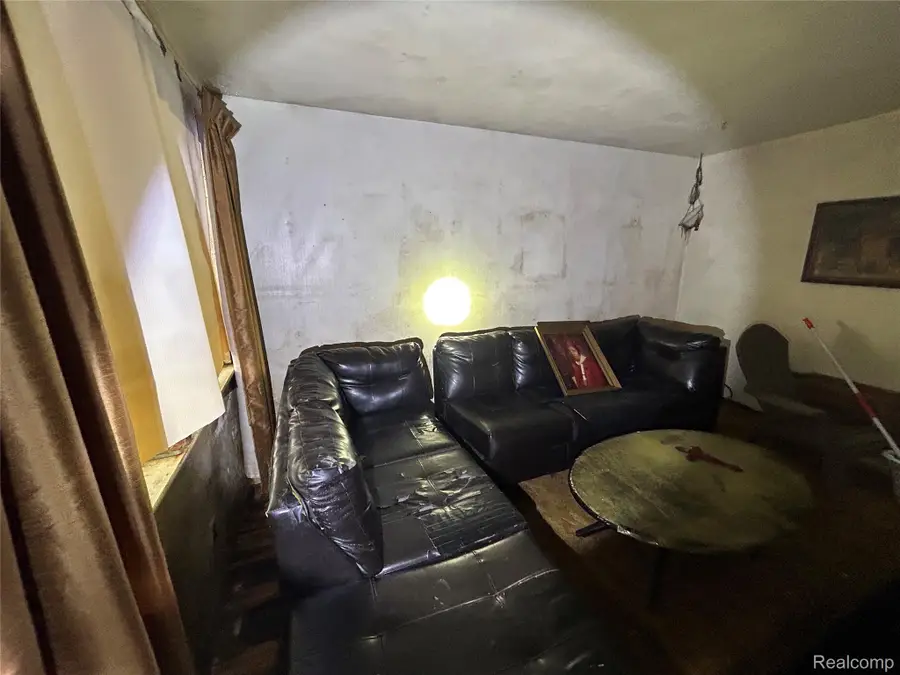 15521 and 15527 Inverness Street, Detroit, MI 48238 - #2