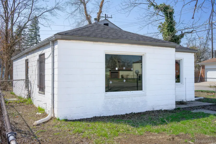 20255 Santa Rosa Drive, Detroit, MI 48221 - #2