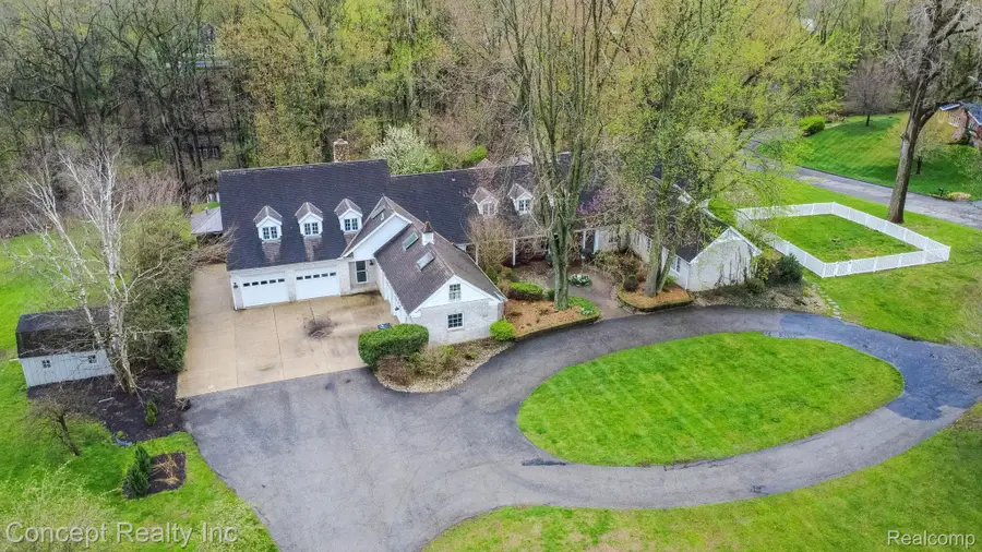 3215 Edgevale Drive, Lambertville, MI 48144 - #2