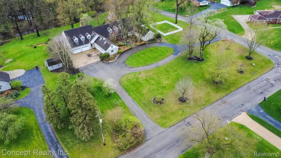 3215 Edgevale Drive, Lambertville, MI 48144 - #3