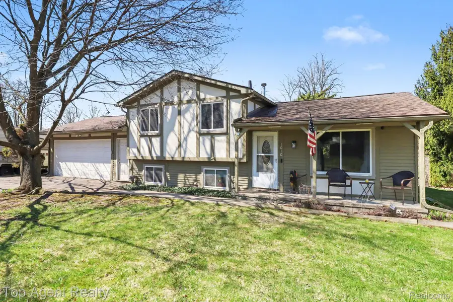 1010 Pelham Boulevard, Waterford, MI 48328 - #3