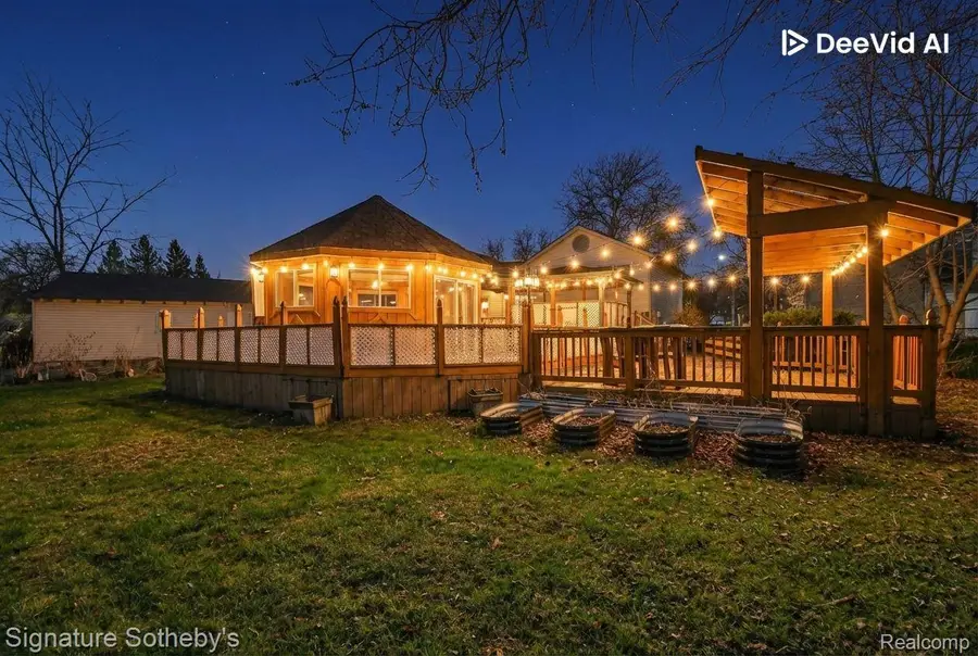 2067 Champagne Drive, Ann Arbor, MI 48108 - #2