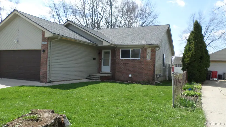 27221 Blum Street, Roseville, MI 48066 - #3
