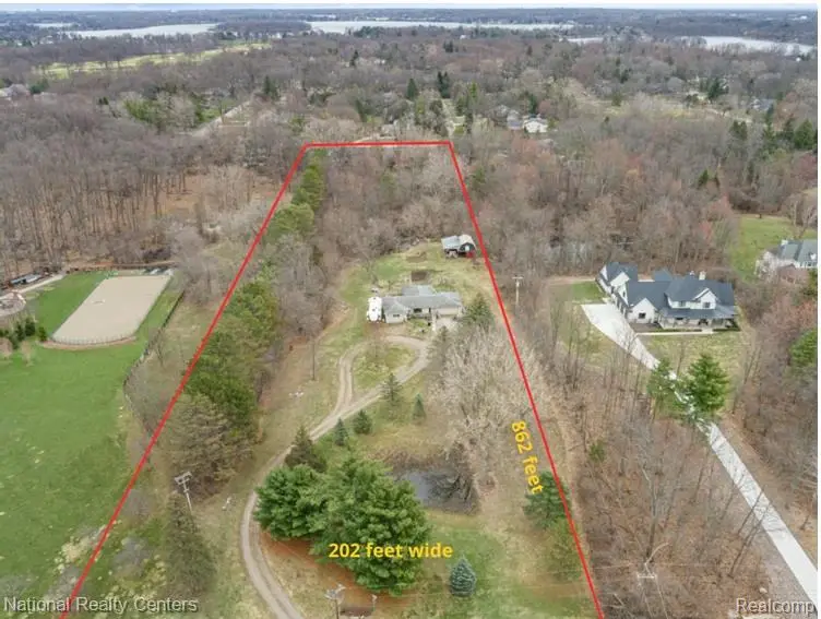 3641 Northwood Drive, West Bloomfield, MI 48324 - #2