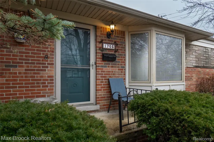 1703 Browning Avenue, Madison Heights, MI 48071 - #2