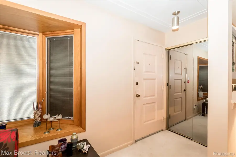 1703 Browning Avenue, Madison Heights, MI 48071 - #3