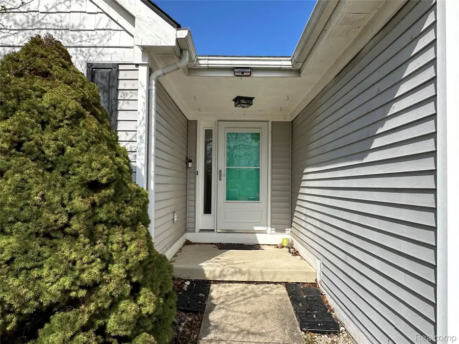 357 Victorian Court, Belleville, MI 48111 - #3